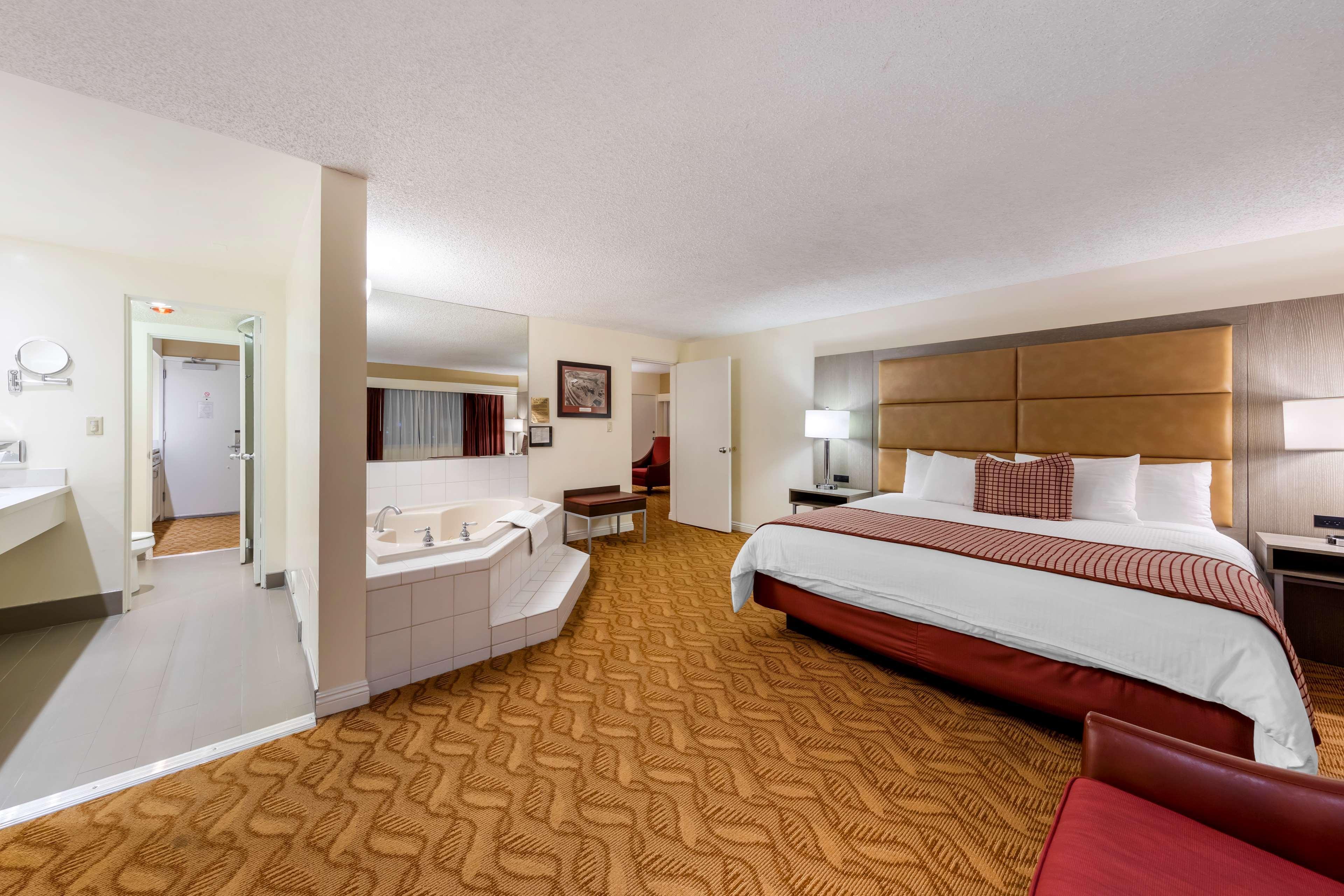 Best Western Plus Thousand Oaks Inn Ngoại thất bức ảnh