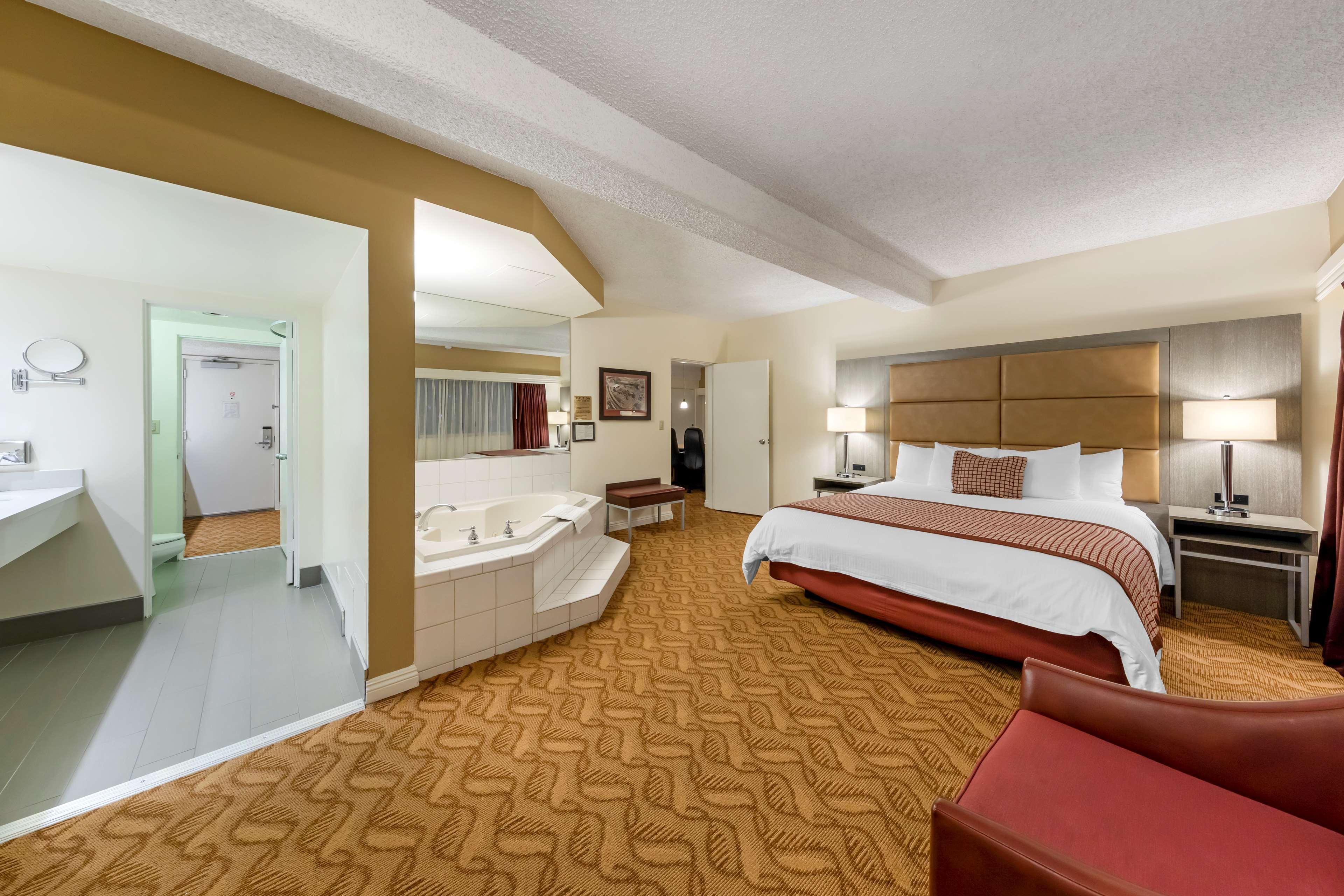 Best Western Plus Thousand Oaks Inn Ngoại thất bức ảnh