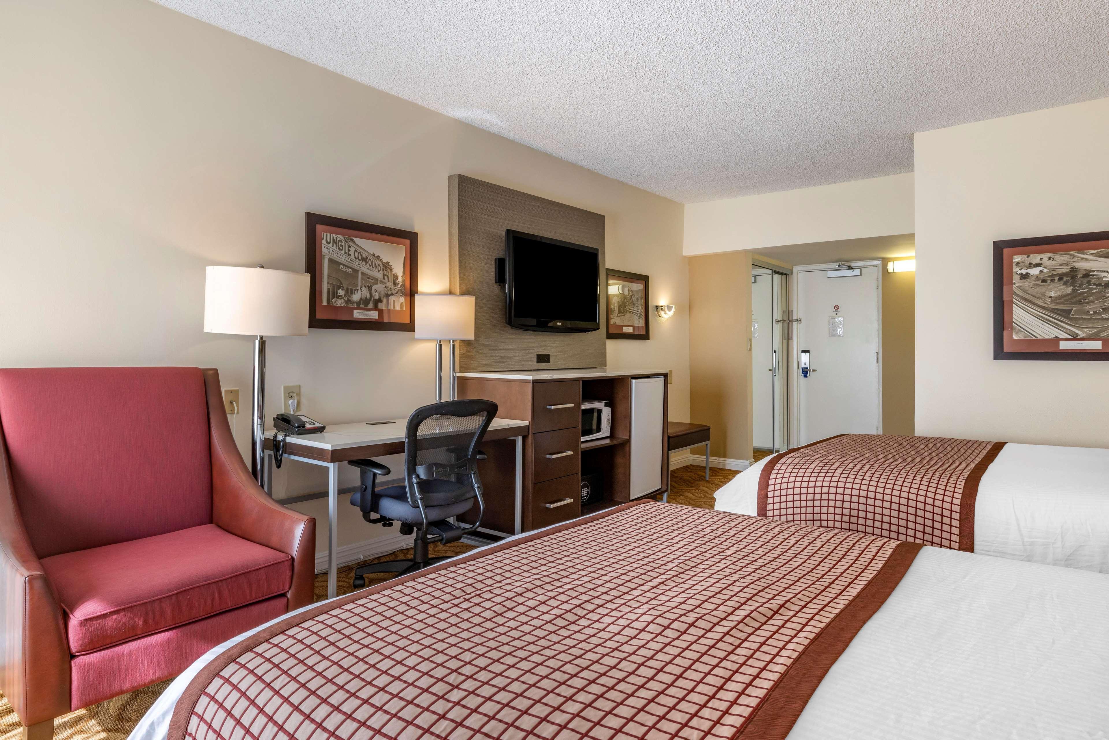 Best Western Plus Thousand Oaks Inn Ngoại thất bức ảnh