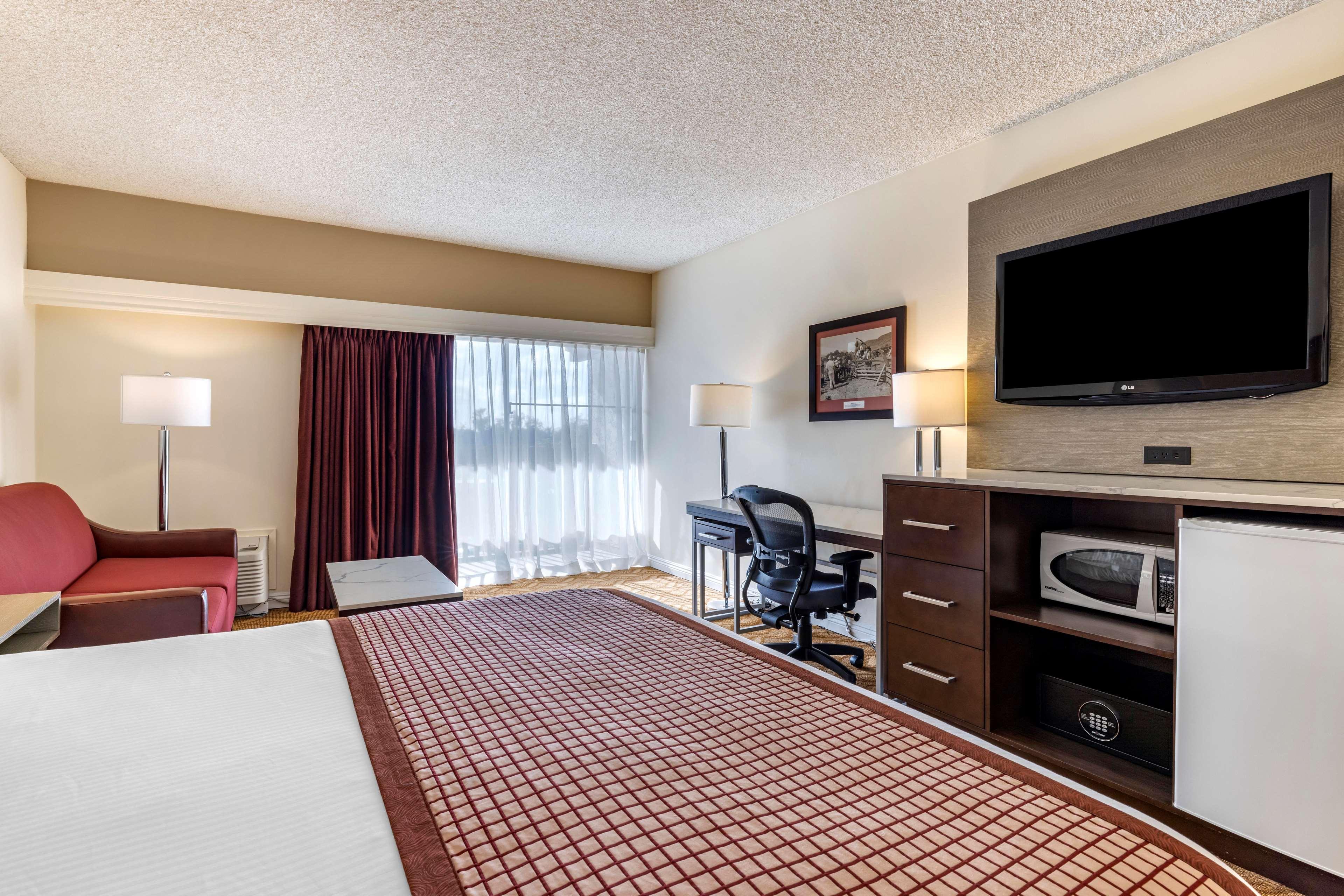 Best Western Plus Thousand Oaks Inn Ngoại thất bức ảnh