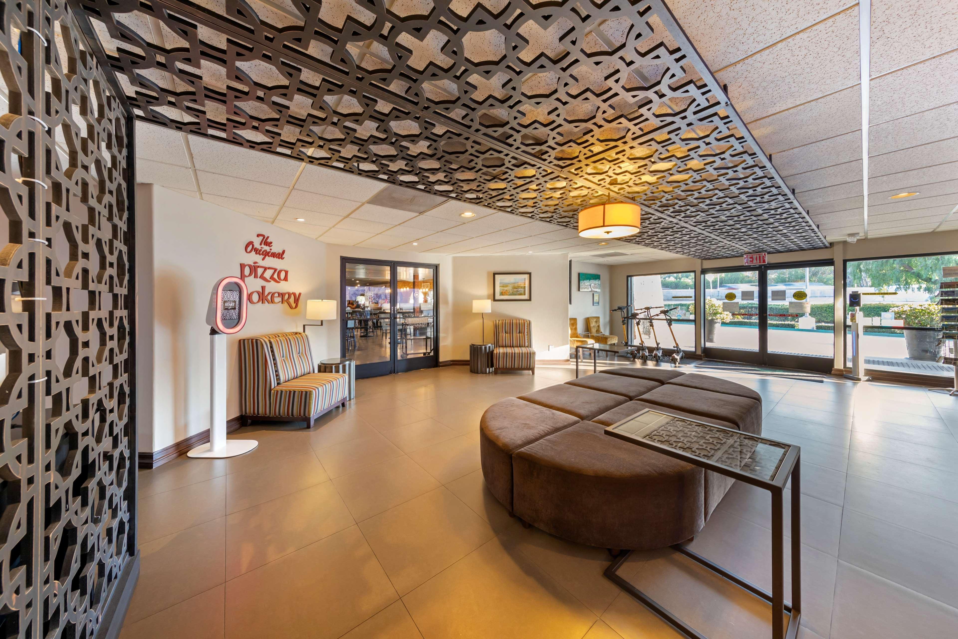 Best Western Plus Thousand Oaks Inn Ngoại thất bức ảnh
