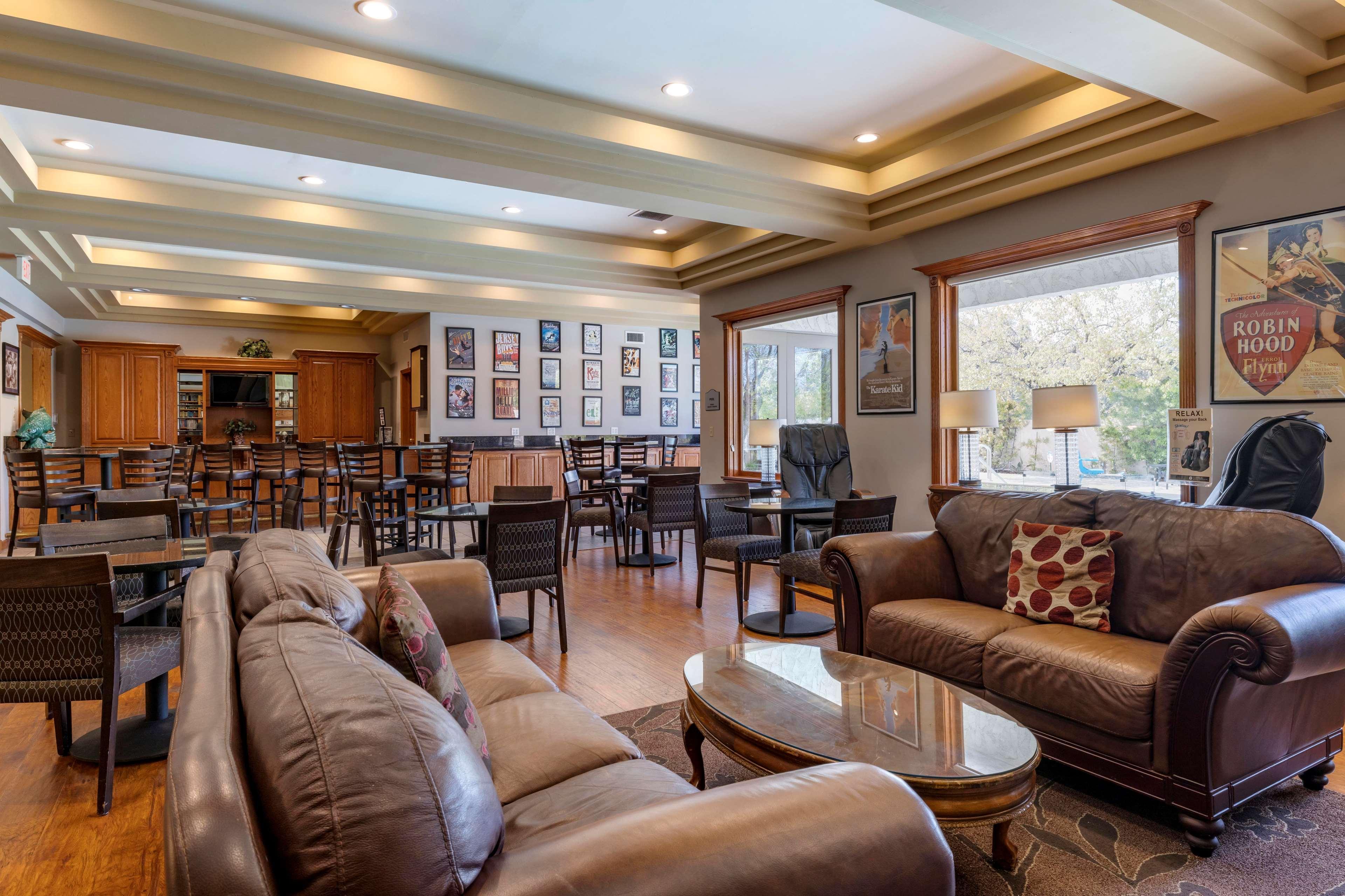 Best Western Plus Thousand Oaks Inn Ngoại thất bức ảnh